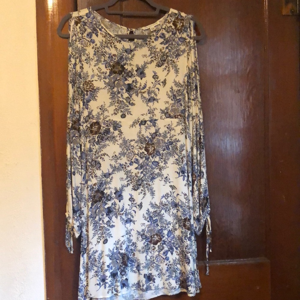 American Eagle Cold Shoulder Dress Size Small